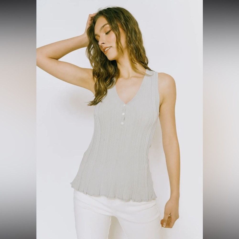 NWT Mystree Light Gray Ribbed Tank Top